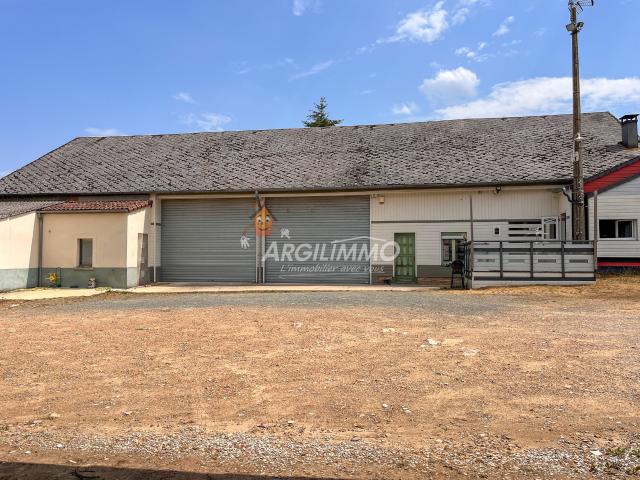 Maison 6 pièces 1 000 m²