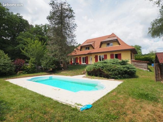 Maison 6 pièces 1 m²