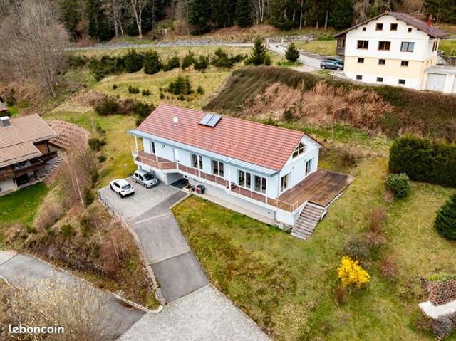 Maison 6 pièces 204 m2 sur 17 ares