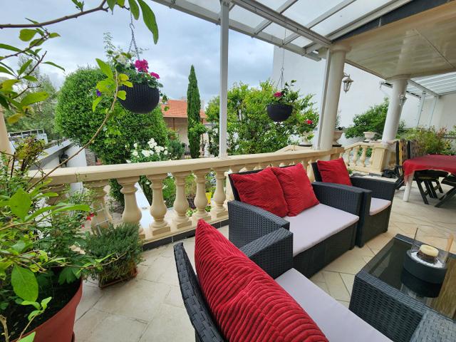 Maison 6 pièces 204 m²