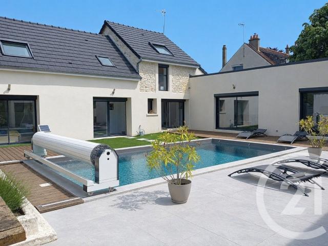 Maison 6 pièces 204 m²