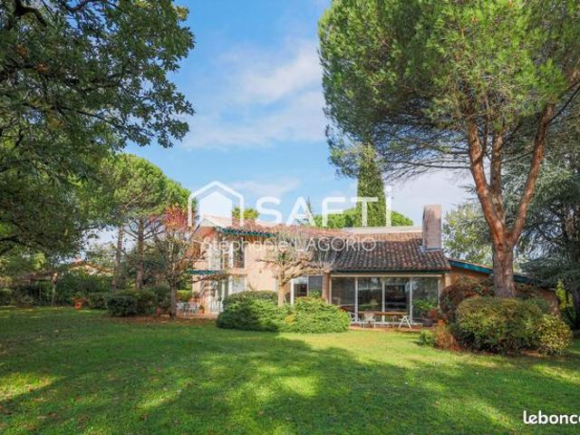 Maison 6 pièces 204 m²