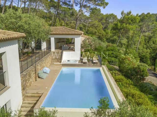 Maison 6 pièces 204 m²