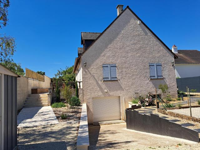Maison 6 pièces 204 m²