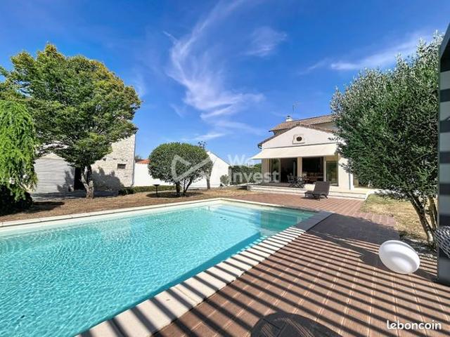 Maison 6 pièces 204 m²