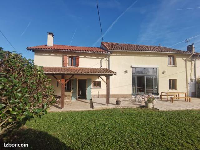 Maison 6 pièces 204 m²