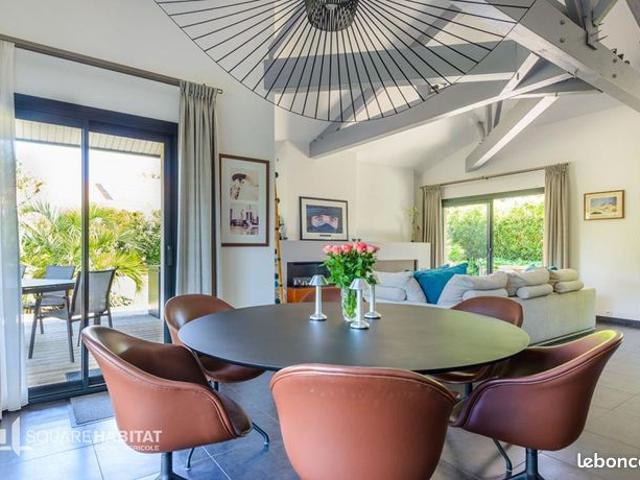 Maison 6 pièces 205 m²