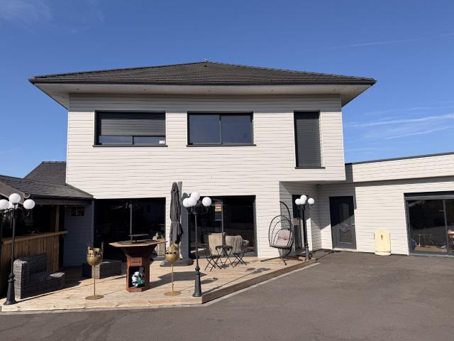 Maison 6 pièces 205 m²