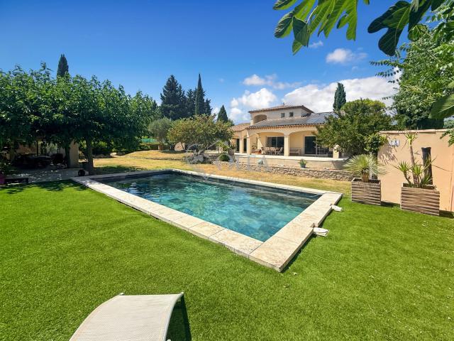 Maison 6 pièces 205 m²