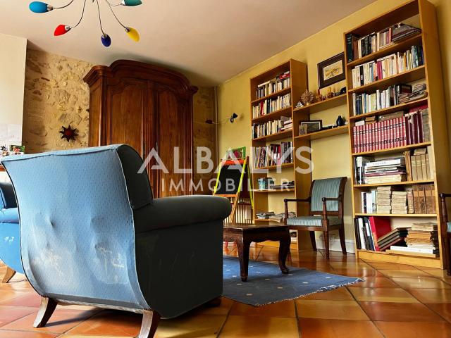 Maison 6 pièces 205 m²