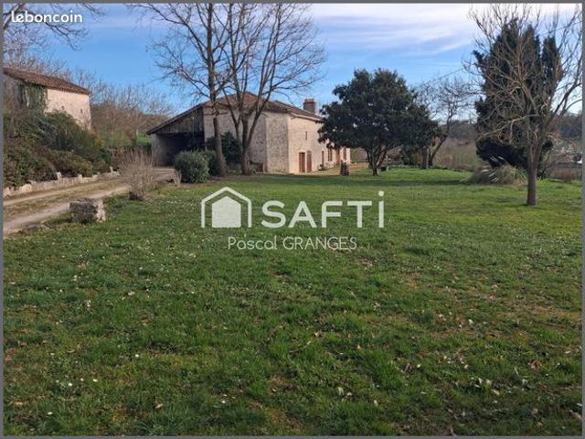 Maison 6 pièces 205 m²