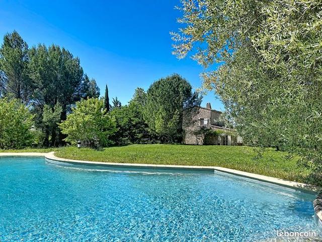Maison 6 pièces 205 m²