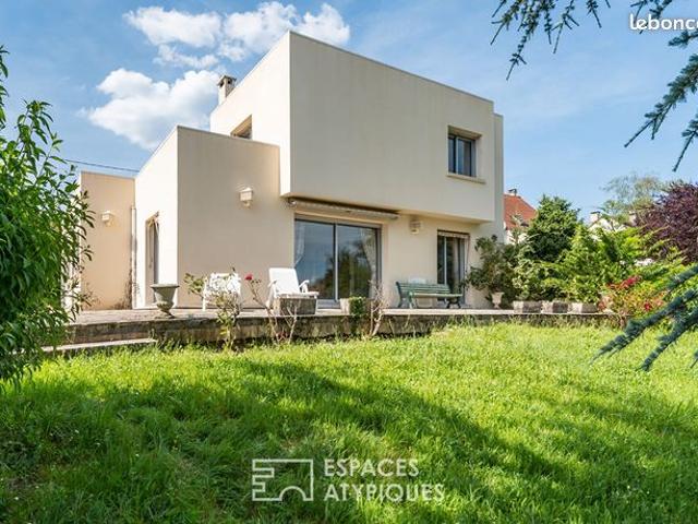 Maison 6 pièces 205 m²