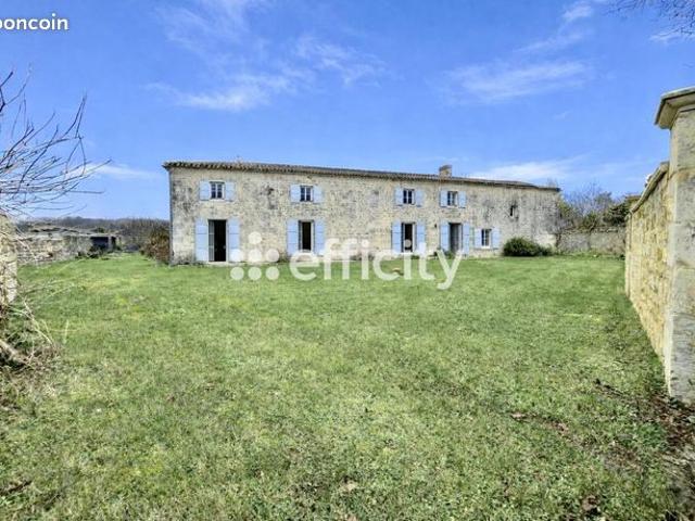 Maison 6 pièces 205 m²