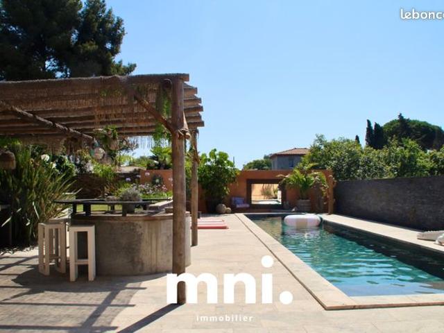Maison 6 pièces 205 m²