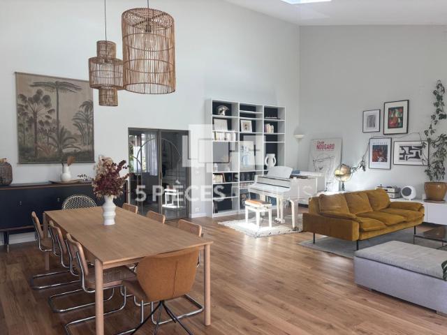 Maison 6 pièces 205 m²