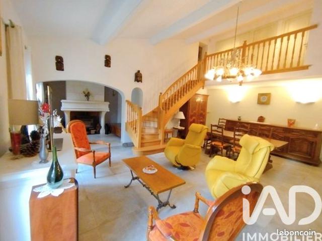 Maison familiale 6 pièces 205 m²