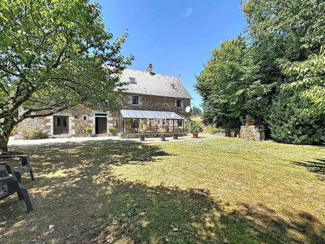 Maison 6 pièces 205 m²
