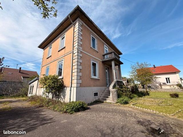 Maison 6 pièces 205 m²