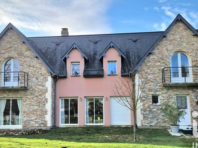 Maison 6 pièces 205 m²