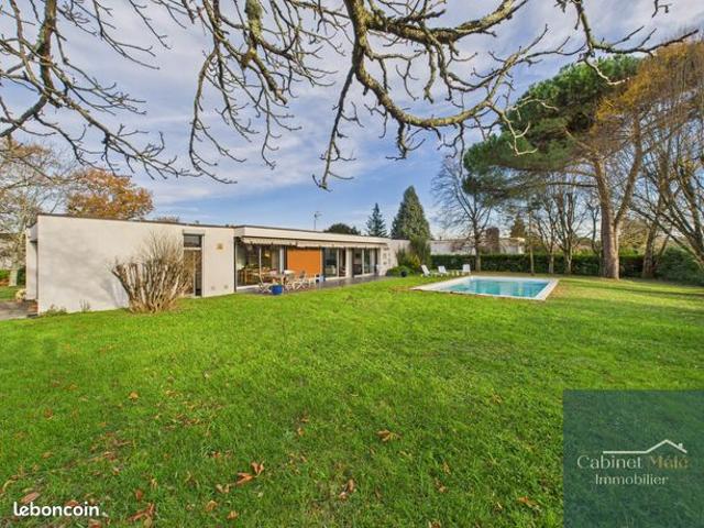 Maison 6 pièces 205 m²
