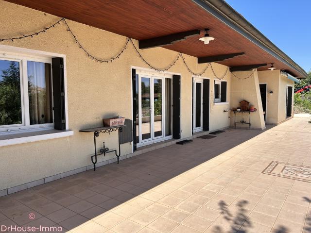 Maison 6 pièces 205 m²