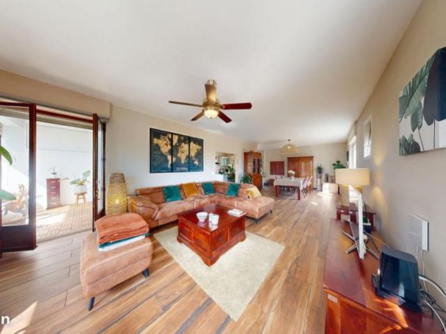 Maison 6 pièces 205 m²