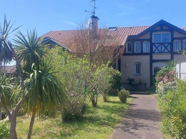 Maison 6 pièces 205 m²