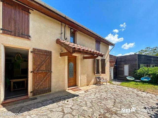 Maison 6 pièces 205 m²
