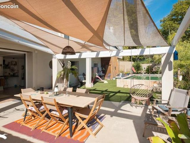 Maison 6 pièces 205 m²