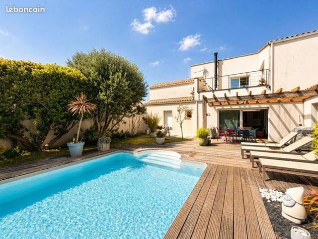 Maison 6 pièces 205 m²