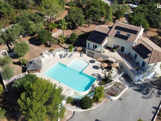 Maison 6 pièces 205 m²