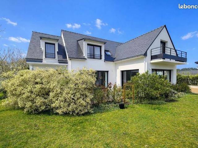 Maison 6 pièces 205 m²