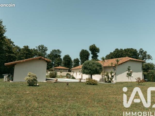 Maison 6 pièces 205 m²
