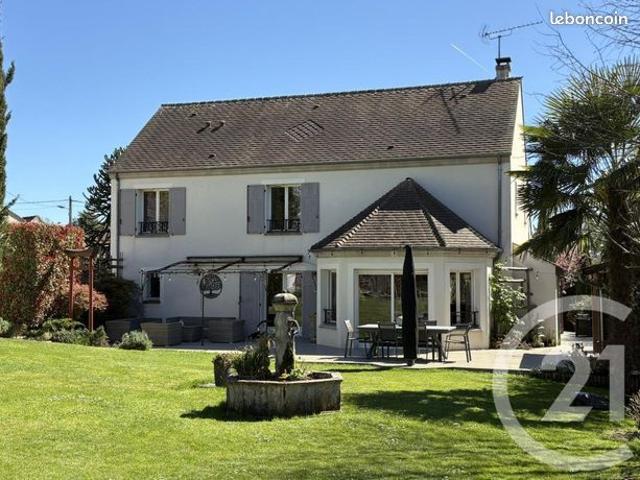Maison 6 pièces 205 m²