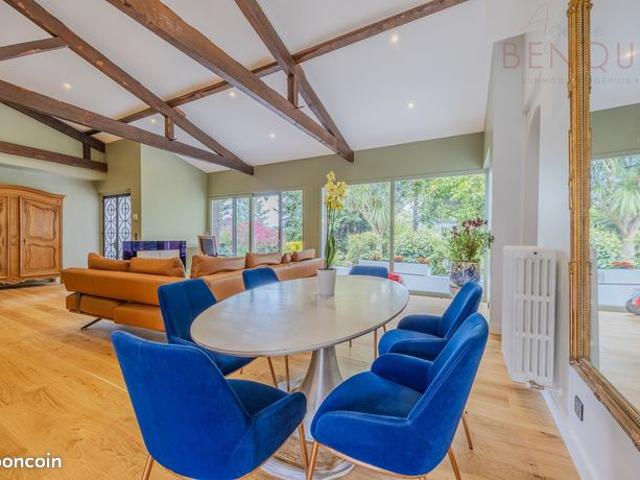 Maison 6 pièces 205 m²