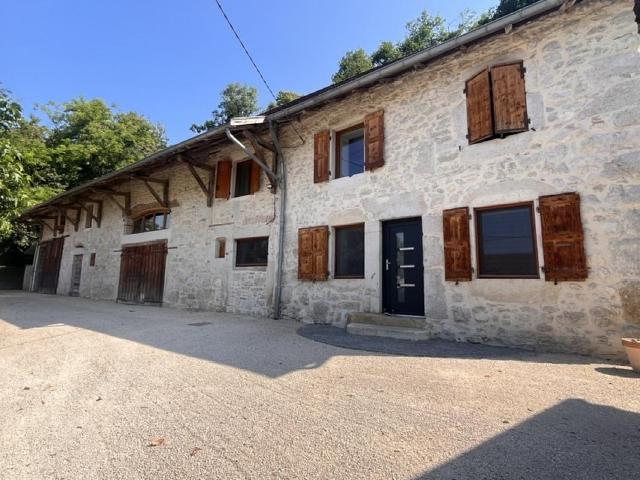 Maison 6 pièces 205 m²