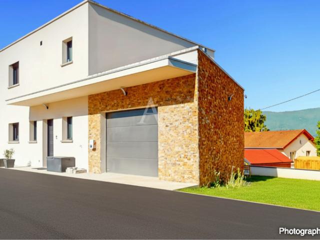 Maison 6 pièces 215 m²