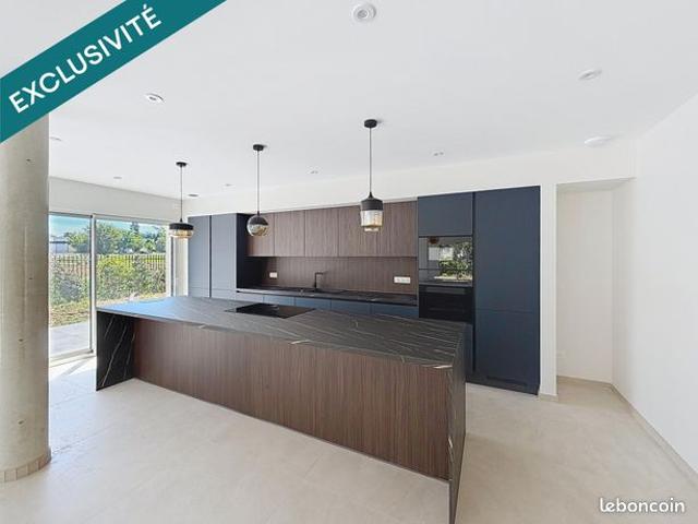 Maison 6 pièces 205 m²