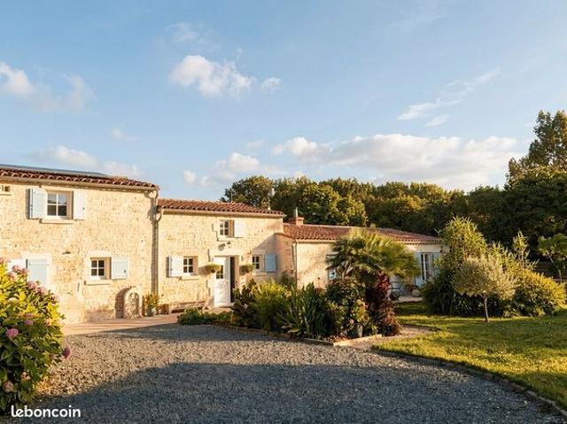 Maison 6 pièces 205 m²