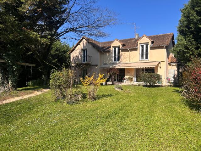 Maison 6 pièces 216 m²