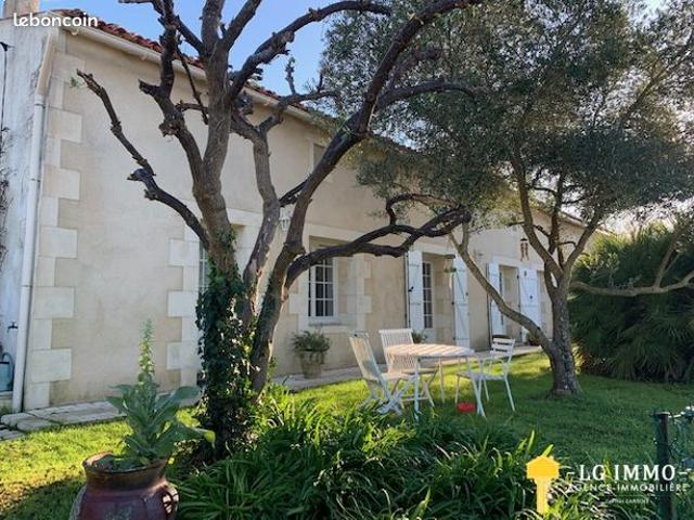 Maison 6 pièces 205 m²
