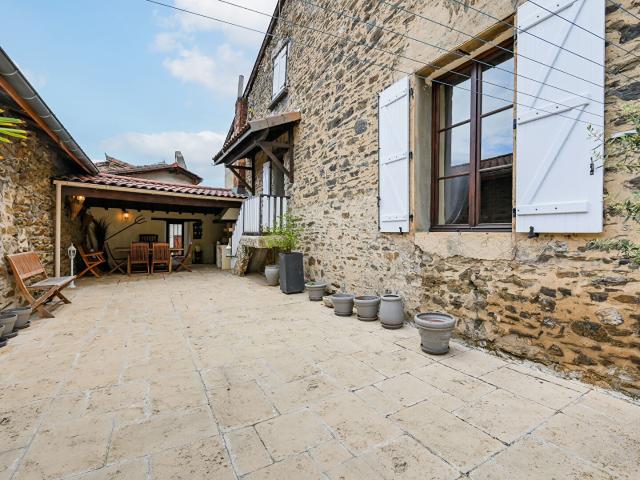 Maison 6 pièces 206 m²