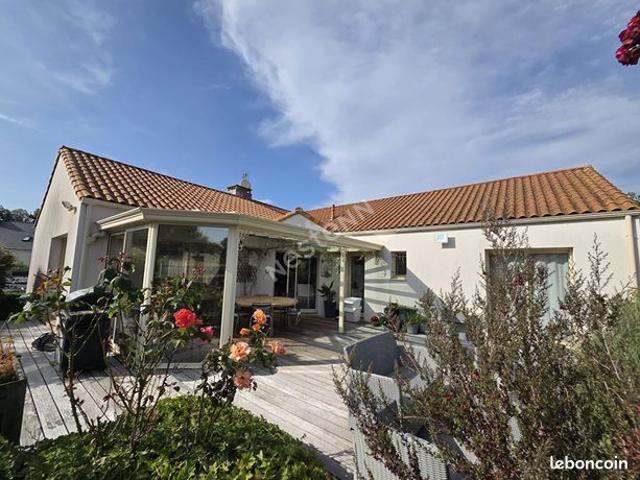 Maison 6 pièces 206 m²
