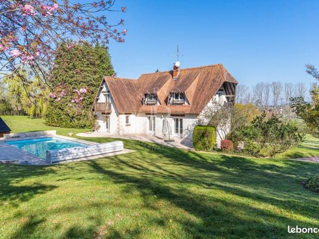 Maison 6 pièces 206 m²