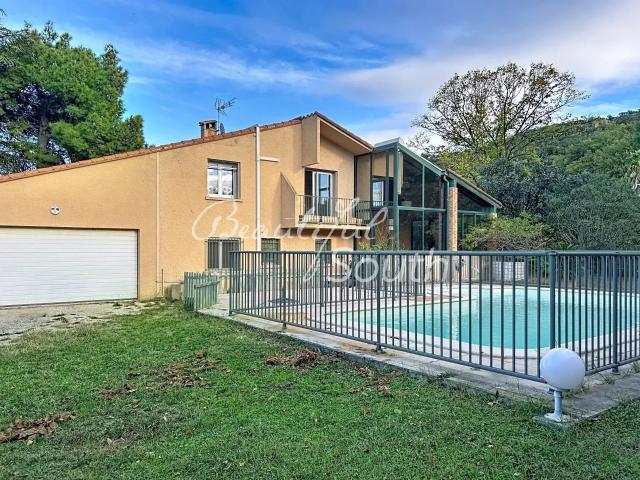 Maison 6 pièces 206 m²