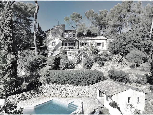 Maison 6 pièces 206 m²