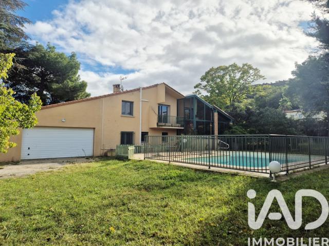 Maison 6 pièces 206 m²