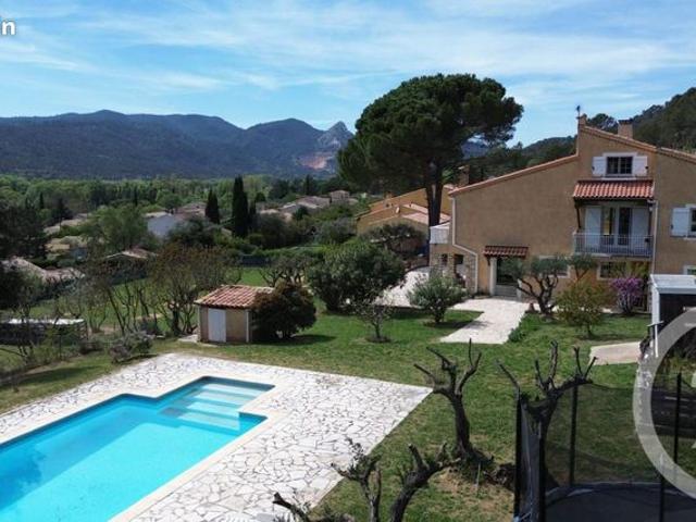 Maison 6 pièces 206 m²