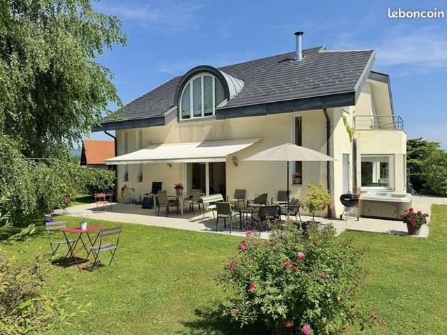 Maison 6 pièces 206 m²